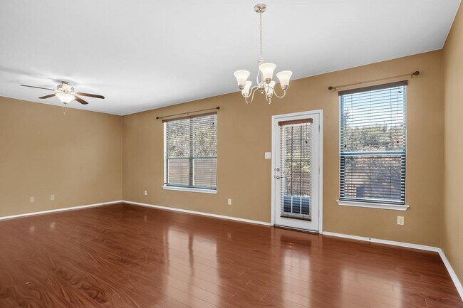 Building Photo - 1029 Brighton Pl