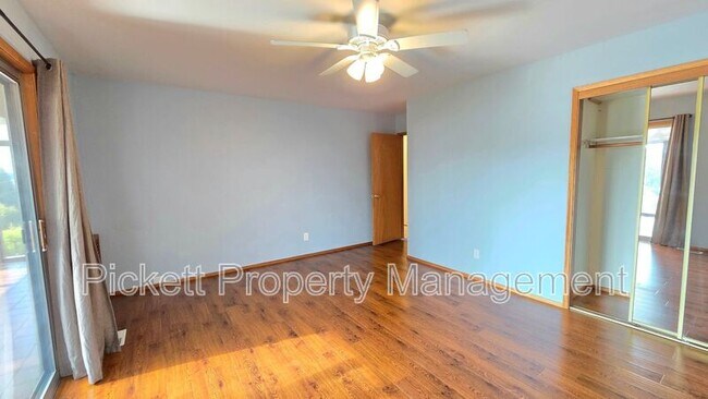 Building Photo - 8671 Silverdale Way NW