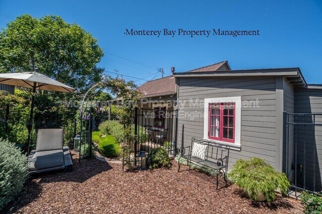 Building Photo - 515 Dickman Ave