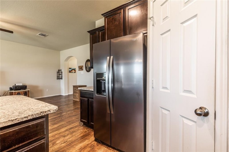 Building Photo - 3004 Skinner Dr