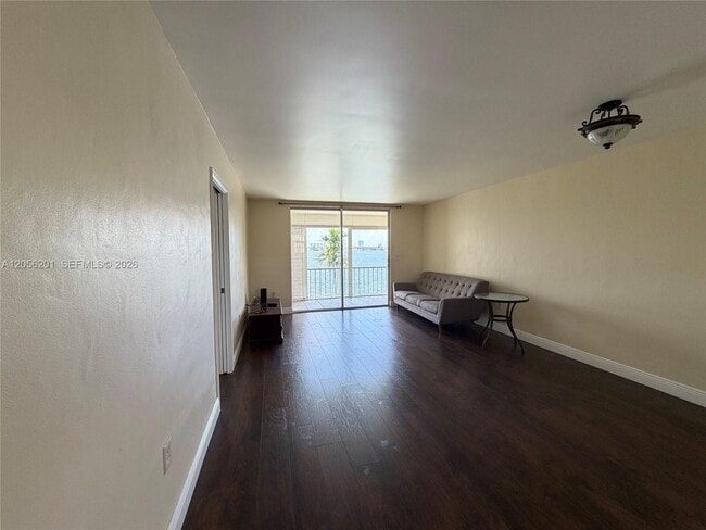 Building Photo - 3020 Marcos Dr