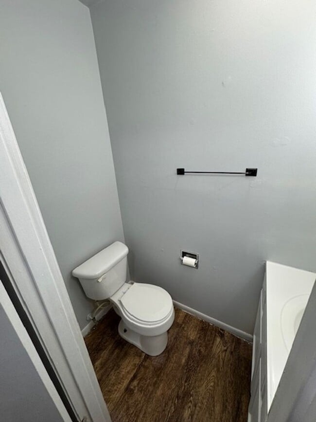 Building Photo - 209-215 Keigher Dr