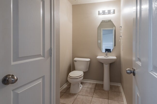 Building Photo - 6707 Topsfield Point Dr