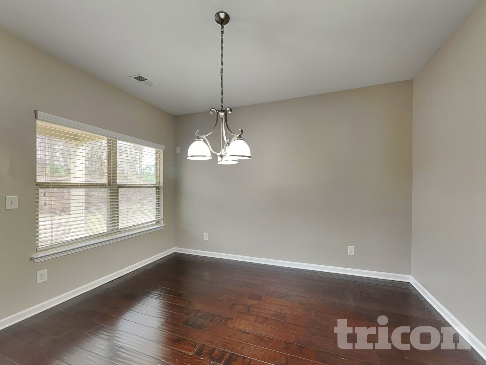 Building Photo - 3554 Hideaway Ln