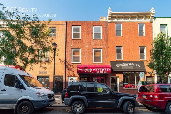 Building Photo - Three Bedroom Apartment in Graduate Hospital