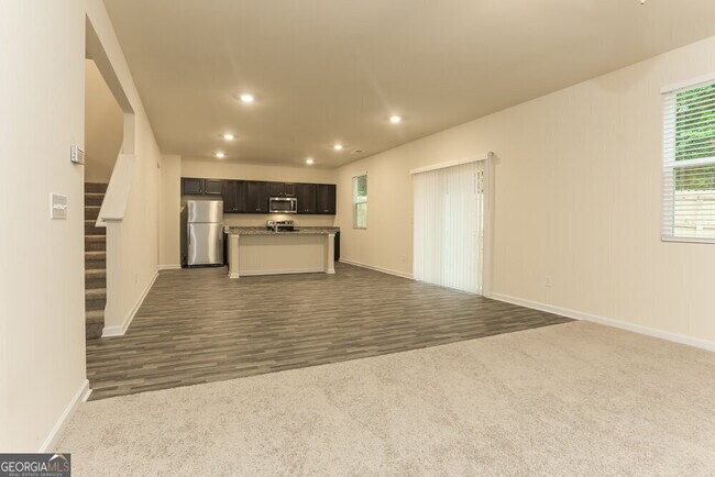 Building Photo - 215 Hamilton Pointe Dr
