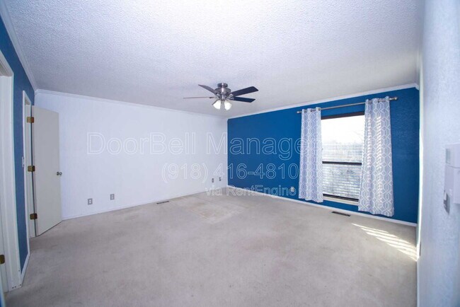 Building Photo - 3302 E 83rd Pl