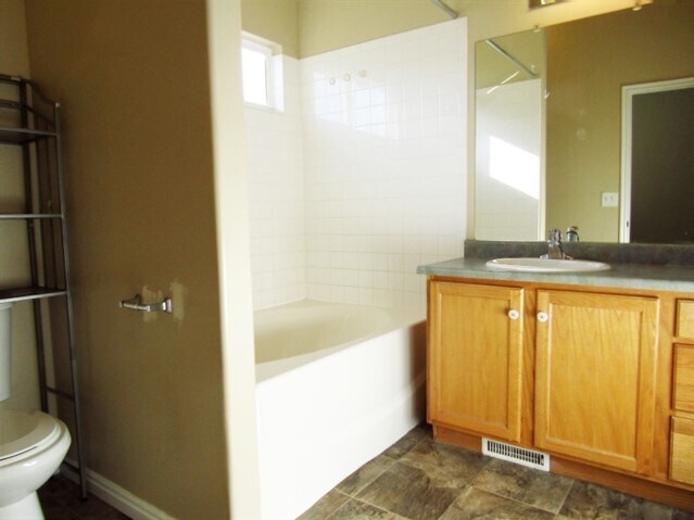 Building Photo - 122 N Crystal Bay Drive