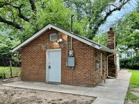 Building Photo - One bedroom Home near Kellogg!