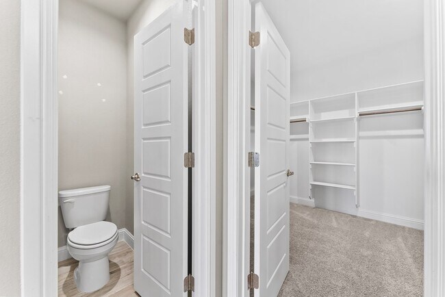 Building Photo - 6020 Sunny Stone Dr