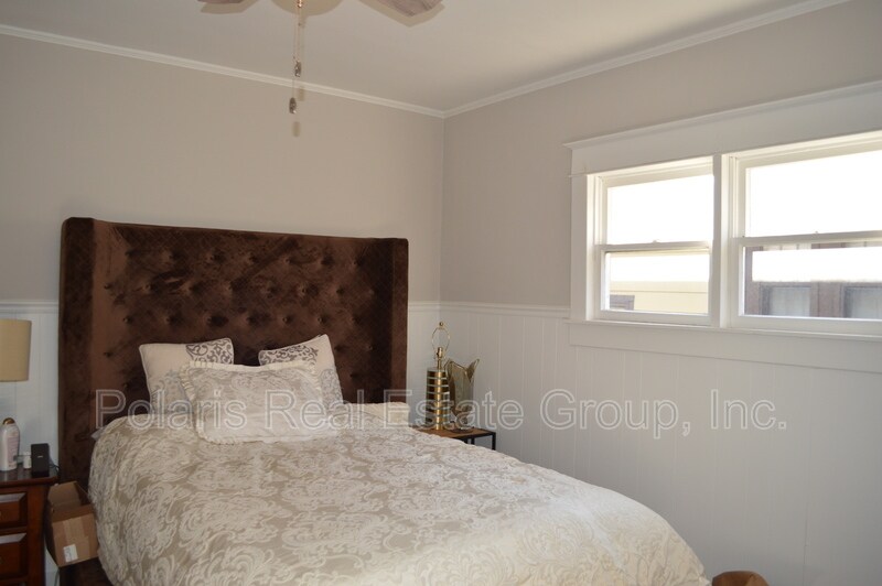 Building Photo - 931 E Raymond St