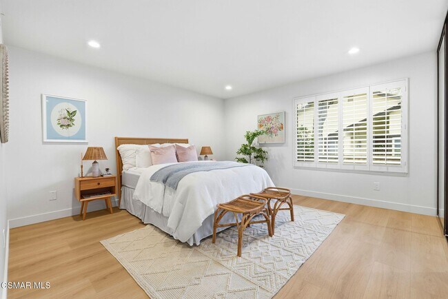 Building Photo - 41040 Village 41