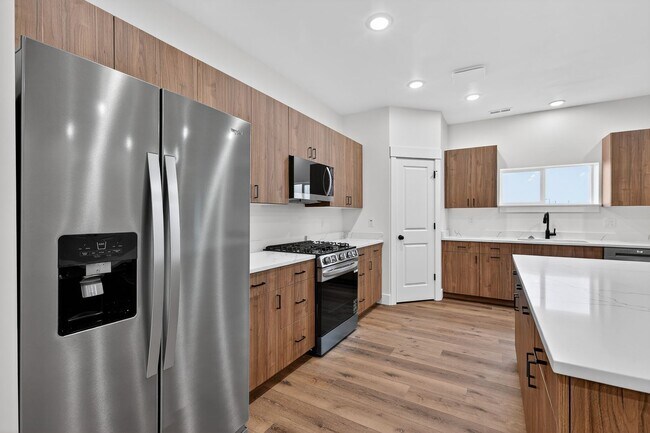 Building Photo - JR119L