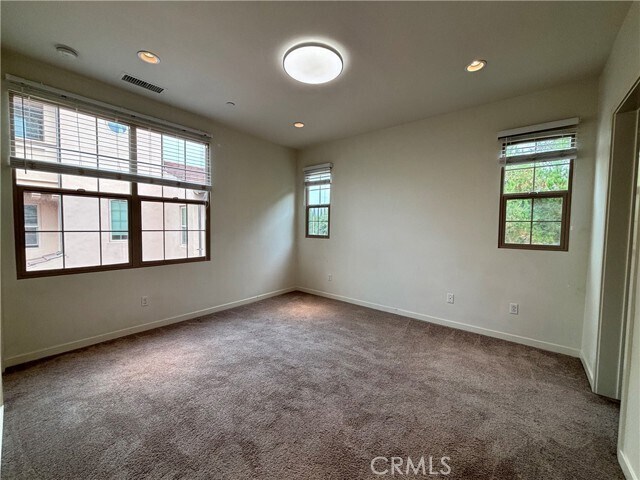Building Photo - 107 Tallowood