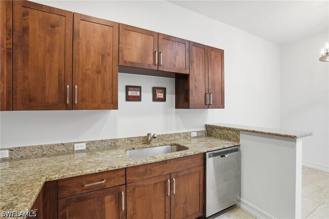 Building Photo - 1311 Jaybird Way
