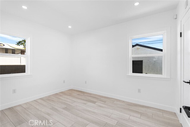 Building Photo - 324 13th St