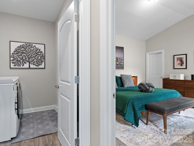 Building Photo - 58 Walnut Springs Dr