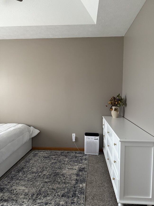 Building Photo - 10814 Potter St