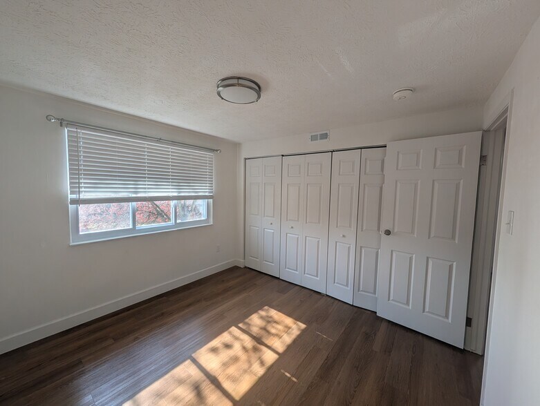 Second Bedroom - 19609 Gunners Branch Rd