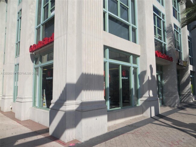 Building Photo - 111 E Flagler St