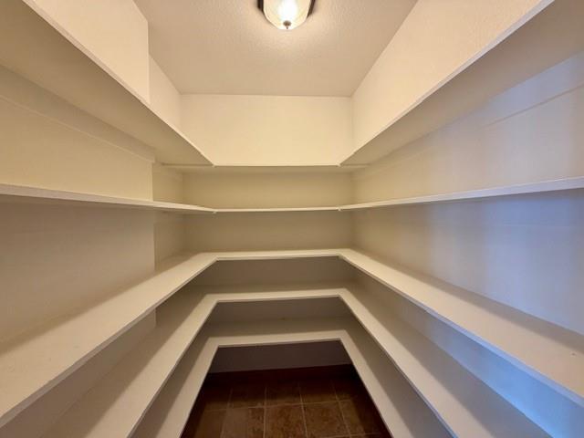 Building Photo - 218 River Oaks