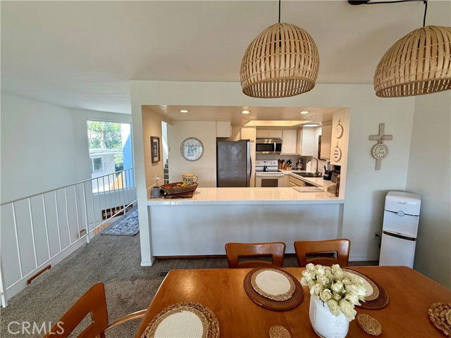 Building Photo - 25101 La Cresta Dr