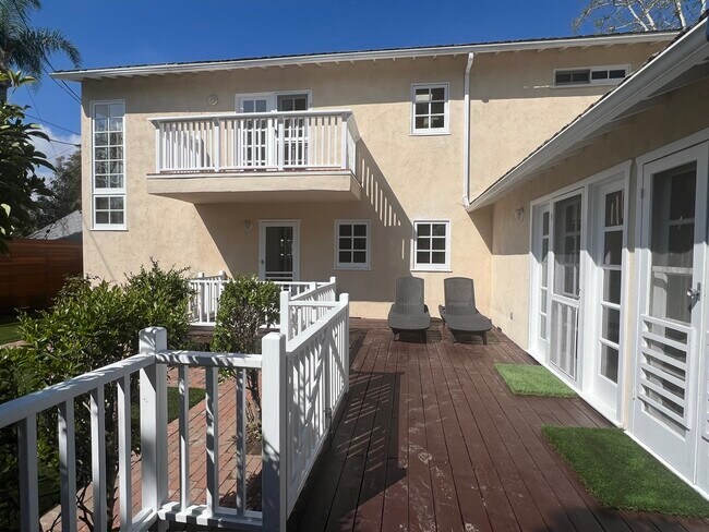 Rear Deck - 13228 Margate St