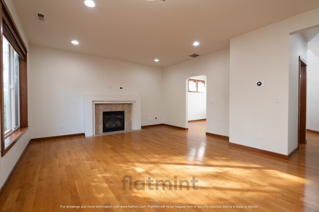 Building Photo - 4418 137th Pl SE