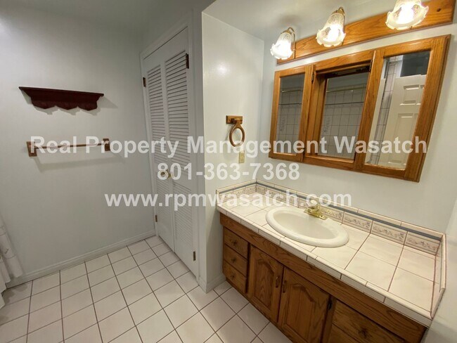 Building Photo - 7089 S 2825 E