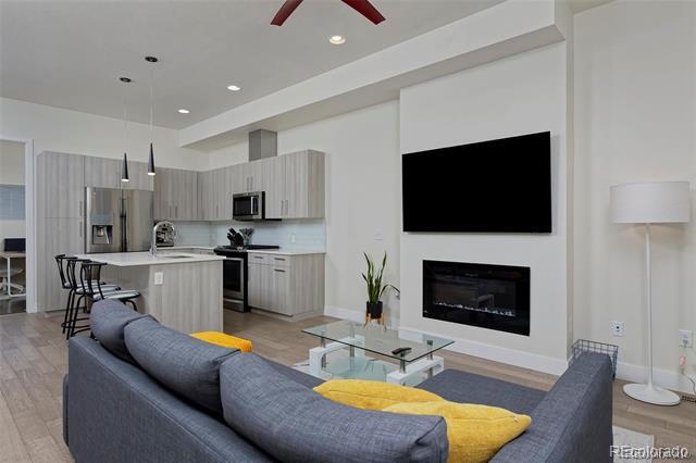 Building Photo - 3044 Wilson Ct