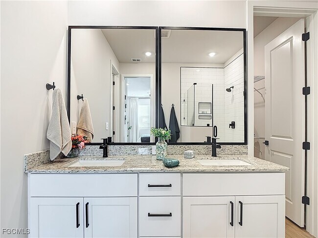 Building Photo - 8735 Catamaran Dr