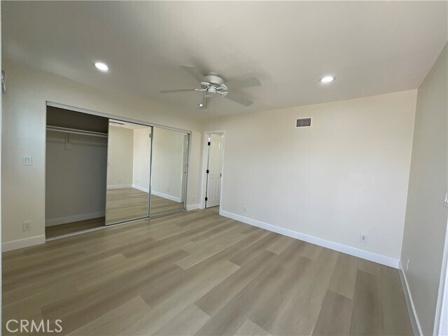 Building Photo - 2641 Santa Ana Ave