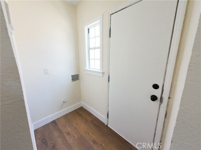 Building Photo - 2814 S Mansfield Ave