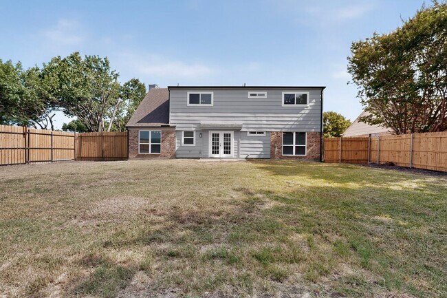 Building Photo - 1600 Crimson Ct