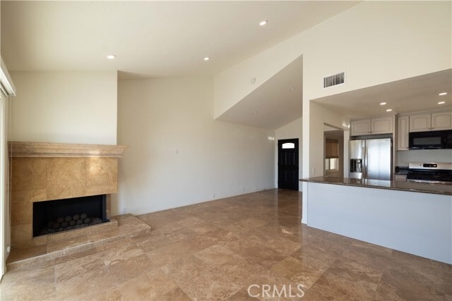 Building Photo - 3012 W Oceanfront