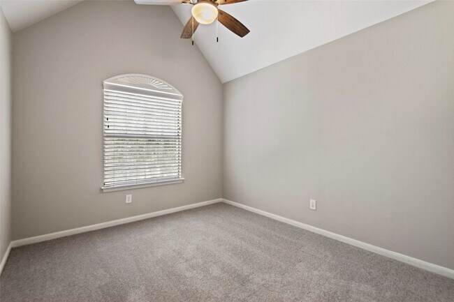 Building Photo - 107 S Spiral Vine Cir