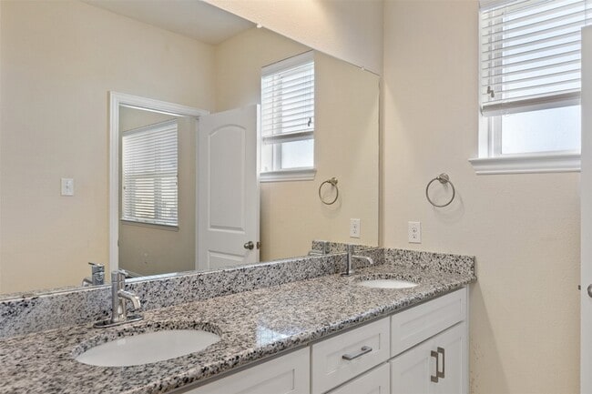 Building Photo - 1904 Bethlehem St