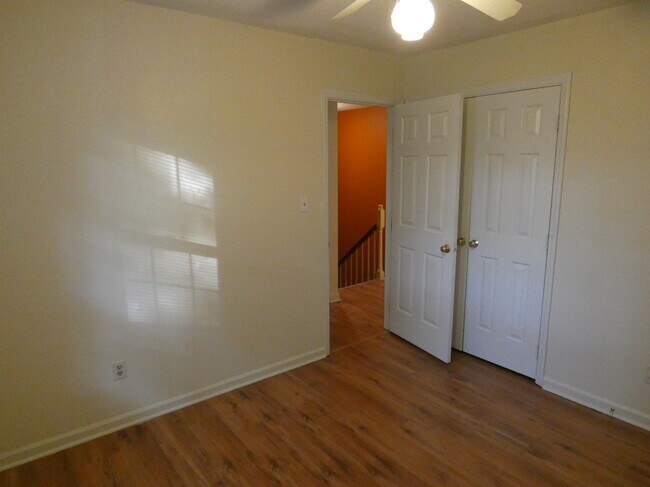 Building Photo - 3113 Olde Birch Dr