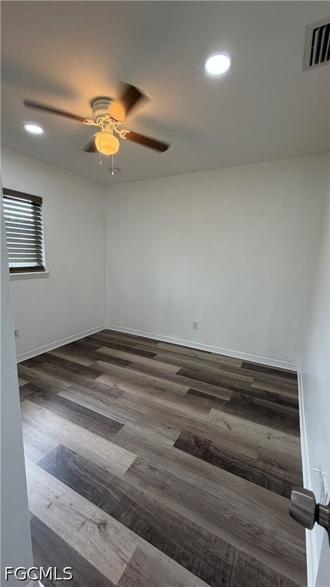 Building Photo - 5046 Locke Ln