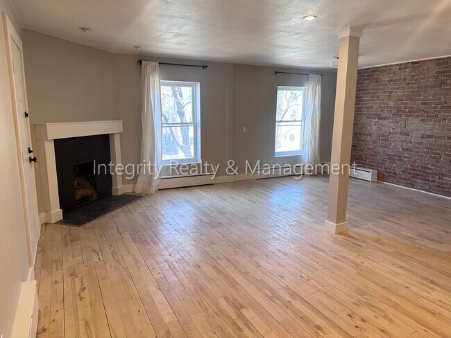 Building Photo - 1123 Sherman St