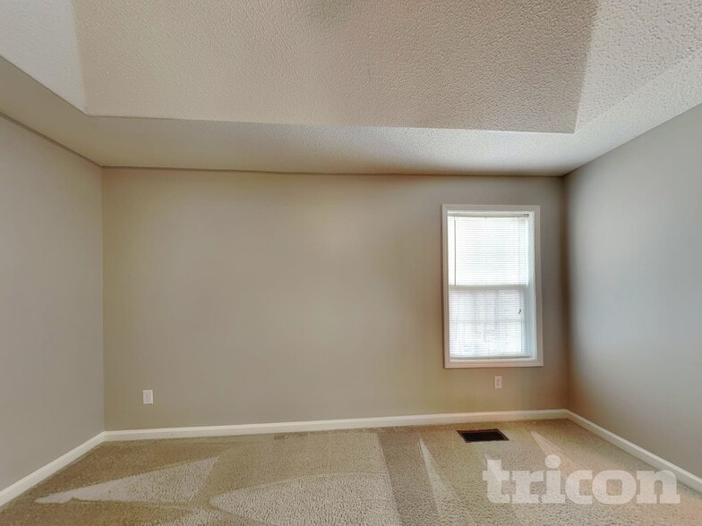 Building Photo - 57 Honeysuckle Ct
