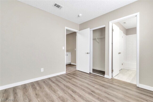 Building Photo - 2313 Tinsley Ct