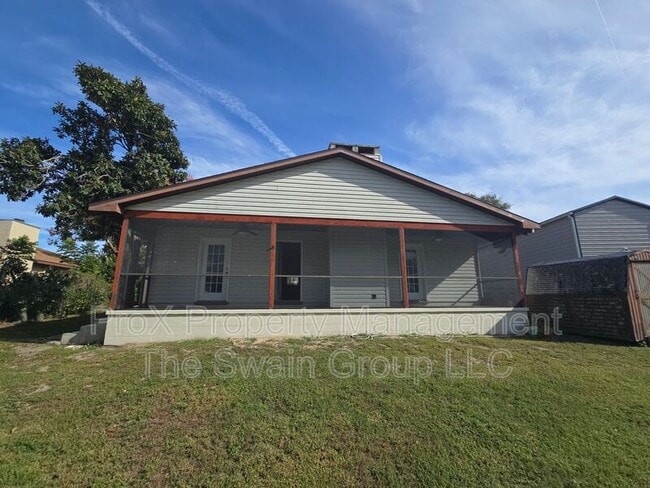 Building Photo - 1398 Lucerne Loop Rd NE