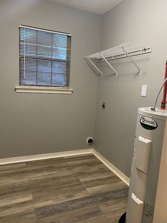 Building Photo - UPCOMING LISTING