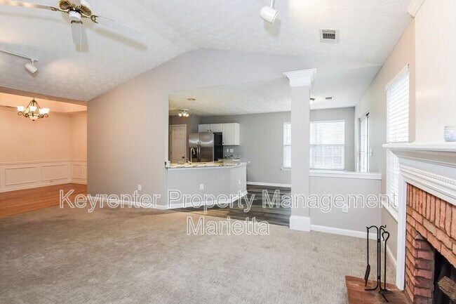 Building Photo - 1393 Treewood Trail