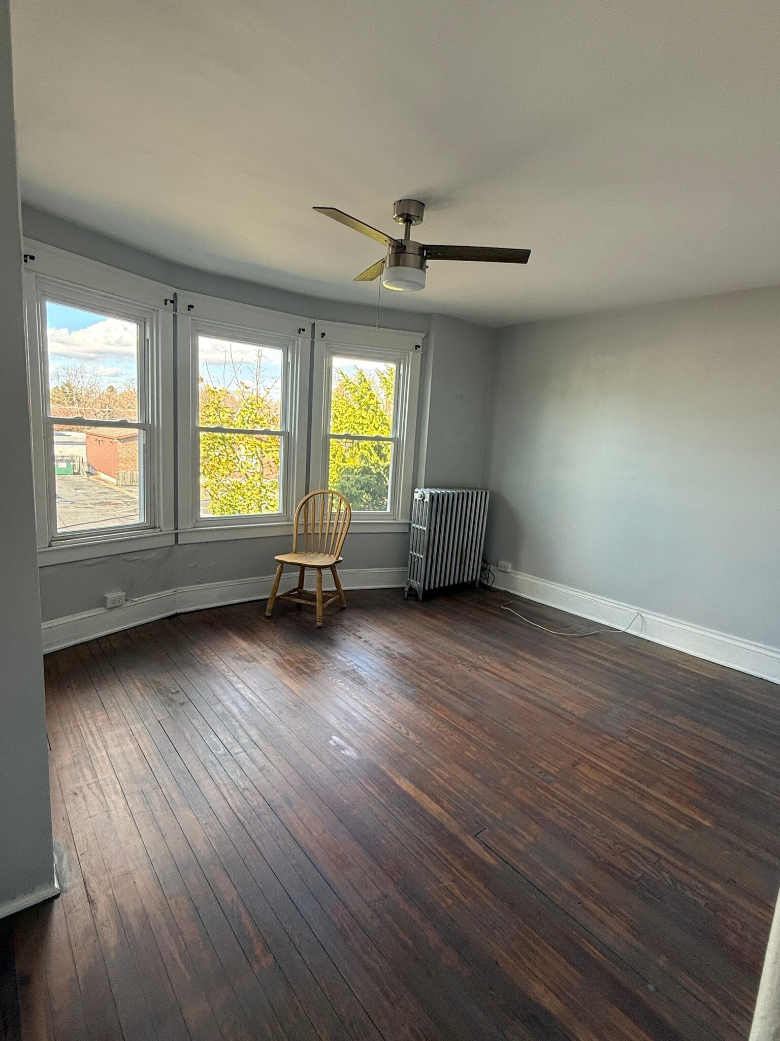 master bed room - 1348 Easton Ave