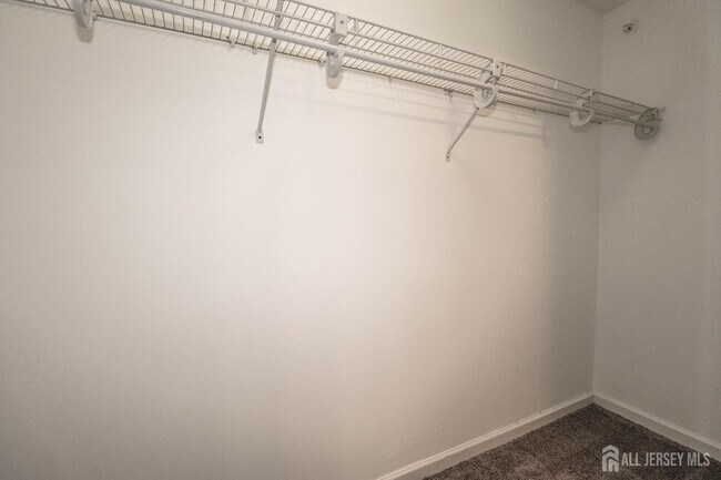 Building Photo - 105 Adamecs Way