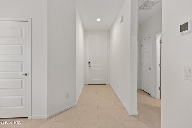 Building Photo - 3065 E Riding Boot Wy