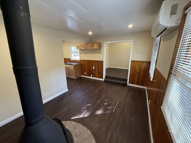 Building Photo - 54605 N Circle Dr