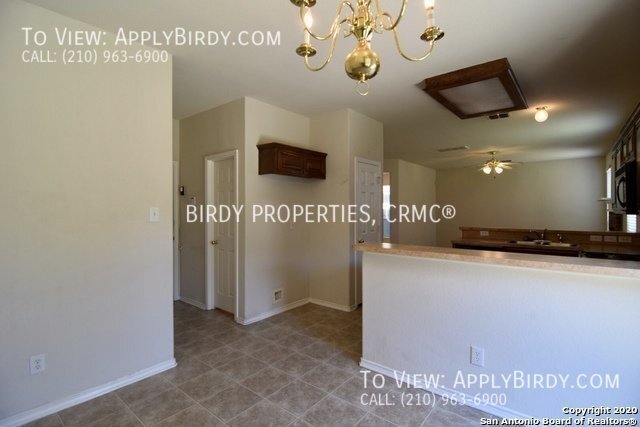 Building Photo - 410 Point Vly San Antonio, TX